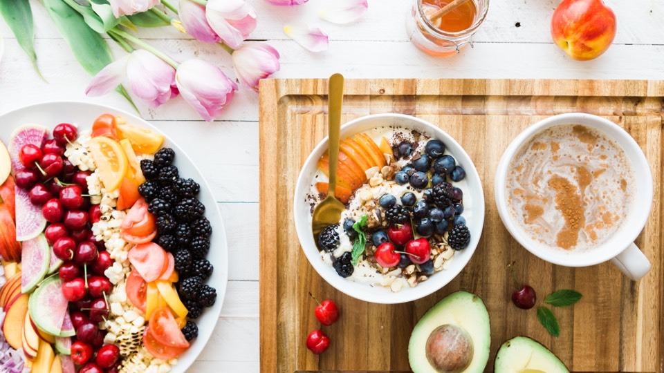 WHY CHOOSING THE RIGHT FOOD ALSO HELPS THE PLANET + MORE COOL ENVIRO NEWS